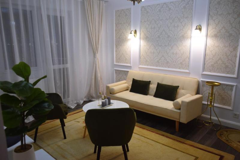 Appartement Apartament Thea à Făgăraş Extérieur photo